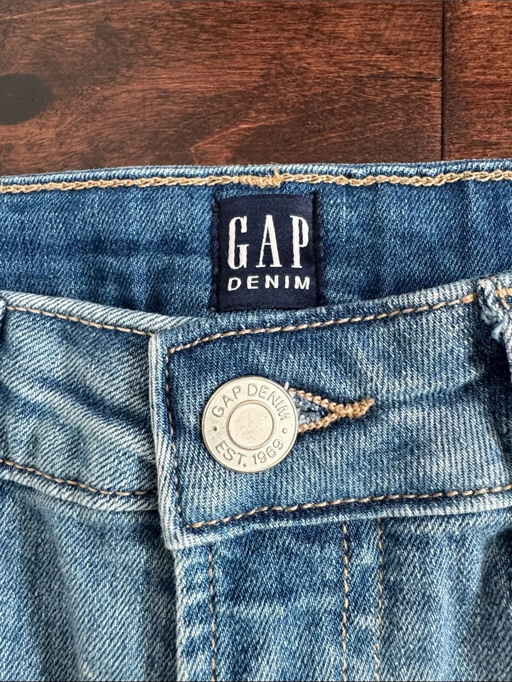 GAP 70’s Flare Jeans for Girls w/Embroidered Flowers Hippie Chick Bell Bottoms